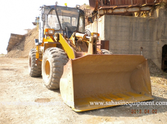 รถตัก WA300-1 S/N 305XX บจก.สหสินอีควิปเม้นท์ โทร.081-5851880, 02-5168100-1 www.sahasinequipment.com