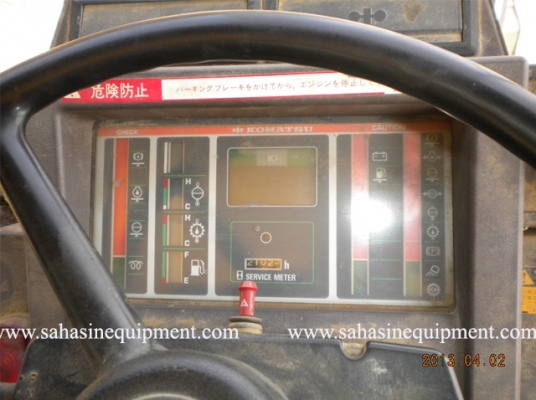 รถตัก WA300-1 S/N 305XX บจก.สหสินอีควิปเม้นท์ โทร.081-5851880, 02-5168100-1 www.sahasinequipment.com รถตัก WA300-1 S/N 305XX บจก.สหสินอีควิปเม้นท์ โทร.081-5851880, 02-5168100-1 www.sahasinequipment.com