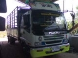 ISUZU DECA 195 HP 6HE1 กระบะคอกเหล็กยาว 5 เมตรสภาพสวยทั้งคัน ช่วงล่างยาง 8.25 ขอบ 16 เครื่องแน่นแรงดีมาก หัวเก๋งสีสันบางเดิมๆ ภายในเก๋งคอนโซลสวยครบ แอร์เย็น พ.เพาเวอร์ ก.ไฟฟ้า เบรคทริ๊ปฟี้ครบครัน ช่วงล่างยางสภาพดี 70\% พร้อมบรรทุกพร้อมใช้งาน เอกสารทะเบียนภ