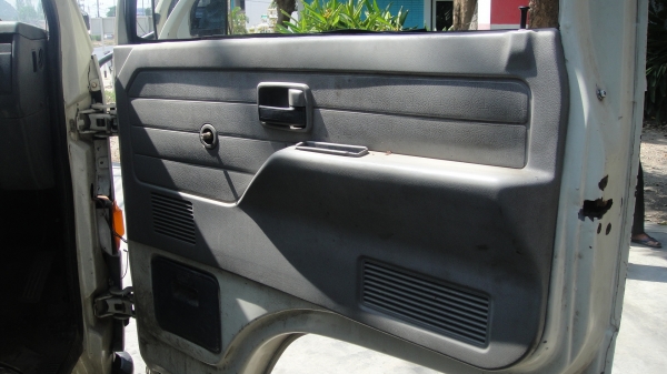 ISUZU NPR ยาว5เมตร เครื่องดี คัสฃีสวย รถเดิมๆ ราคาถูก