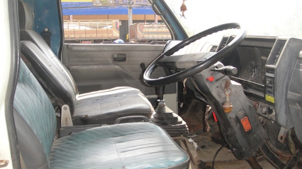 ISUZU NPR ยาว5เมตร เครื่องดี คัสฃีสวย รถเดิมๆ ราคาถูก