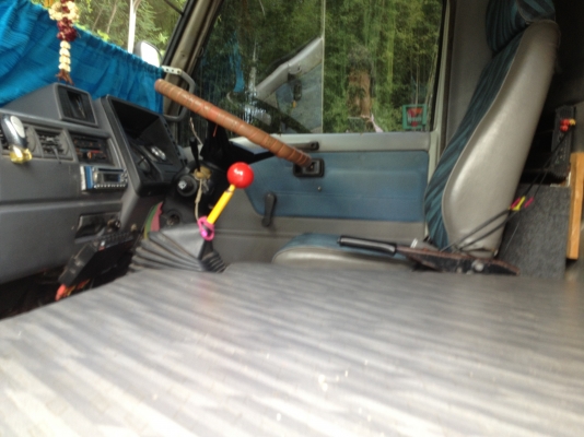 ขายรถ6ล้อHINO เครื่อง165WO6E เกียร์HO6เกียร์ ช่วงล่างสมอเงิน ยางเรเดียนใหม่6เส้นกระไม้มะค่า+เนียม สภาพสวยจัด ขายรถ6ล้อHINO เครื่อง165WO6E เกียร์HO6เกียร์ ช่วงล่างสมอเงิน ยางเรเดียนใหม่6เส้นกระไม้มะค่า+เนียม สภาพสวยจัด