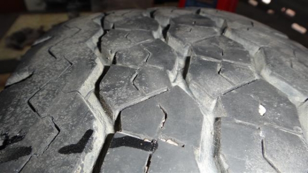 ขายล้อพร้อมยางเดิม isuzu ขายล้อพร้อมยางเดิม isuzu