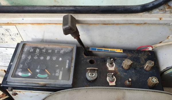 ขายด่วนรถแบคโฮKOBELCOSK50SR-3มาร์ทีซีรียล์สูงYJ980มีเต่ากะต่ายคลนโทลน้ำมันปั้มนี้วระบบไฟฟ้าครบเร็วแรงไม่โหลดเครื่อง 3สูบ 3TN100เครื่องดีรถนอกเพื่งนำเข้ามาใหม่จากญี่ปุ่นยังไม่ได้ใช้ในไทยเลย