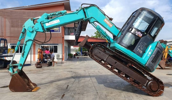 ขายด่วนแบคโฮKOBELCOSK75SR-6มาร์ซิคซีรียล์สูงYR07มีเต่ากะต่ายคลนโทลน้ำมันปั้มนี้วระบบไฟฟ้าครบเร็วแรงไม่โหลดเครื่อง 4สูบ อีซูซู4JG1เทอร์โบรถนอกเพื่งนำเข้ามาใหม่จากญี่ปุ่นยังไม่ได้ใช้ในไทยเลย