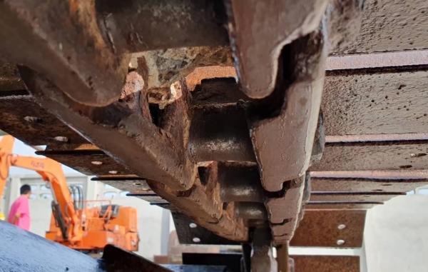 ขายด่วนแบคโฮKOBELCOSK75SR-6มาร์ซิคซีรียล์สูงYR07มีเต่ากะต่ายคลนโทลน้ำมันปั้มนี้วระบบไฟฟ้าครบเร็วแรงไม่โหลดเครื่อง 4สูบ อีซูซู4JG1เทอร์โบรถนอกเพื่งนำเข้ามาใหม่จากญี่ปุ่นยังไม่ได้ใช้ในไทยเลย