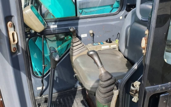 ขายด่วนแบคโฮKOBELCOSK75SR-6มาร์ซิคซีรียล์สูงYR07มีเต่ากะต่ายคลนโทลน้ำมันปั้มนี้วระบบไฟฟ้าครบเร็วแรงไม่โหลดเครื่อง 4สูบ อีซูซู4JG1เทอร์โบรถนอกเพื่งนำเข้ามาใหม่จากญี่ปุ่นยังไม่ได้ใช้ในไทยเลย