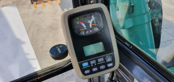 ขายด่วนแบคโฮKOBELCOSK75SR-6มาร์ซิคซีรียล์สูงYR07มีเต่ากะต่ายคลนโทลน้ำมันปั้มนี้วระบบไฟฟ้าครบเร็วแรงไม่โหลดเครื่อง 4สูบ อีซูซู4JG1เทอร์โบรถนอกเพื่งนำเข้ามาใหม่จากญี่ปุ่นยังไม่ได้ใช้ในไทยเลย