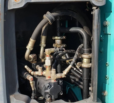 ขายด่วนแบคโฮKOBELCOSK75SR-6มาร์ซิคซีรียล์สูงYR07มีเต่ากะต่ายคลนโทลน้ำมันปั้มนี้วระบบไฟฟ้าครบเร็วแรงไม่โหลดเครื่อง 4สูบ อีซูซู4JG1เทอร์โบรถนอกเพื่งนำเข้ามาใหม่จากญี่ปุ่นยังไม่ได้ใช้ในไทยเลย