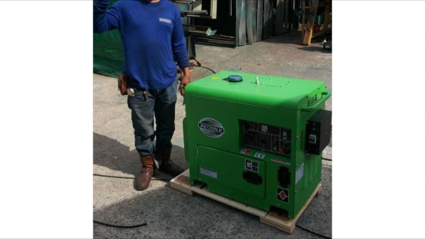 เครื่องปั่นไฟเล็ก