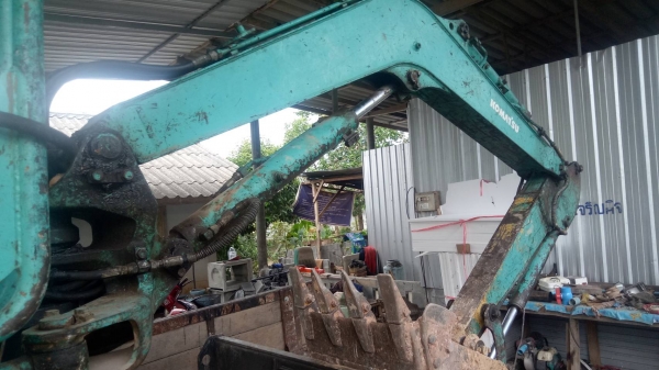 ขายKOMATSU PC30-7 เอกสารซื้อขายราคา 280,000 ขายKOMATSU PC30-7 เอกสารซื้อขายราคา 280,000