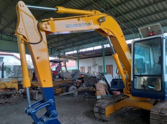 ขาย!! &gt;&gt;&gt; Komatsu Pc60 รุ่น 6 สภาพสวย พร้อมลุยงาน &lt;&lt;&lt; เบอร์ติดต่อ 098-7155789 086-4631102