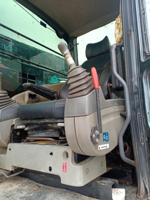 ขายจ้า..HITACHI ZX200 เก่าใน สภาพดี  พร้อมใช้  ลองระบบกันได้ทุกวัน  โทร 089-3818694 จ๊อย