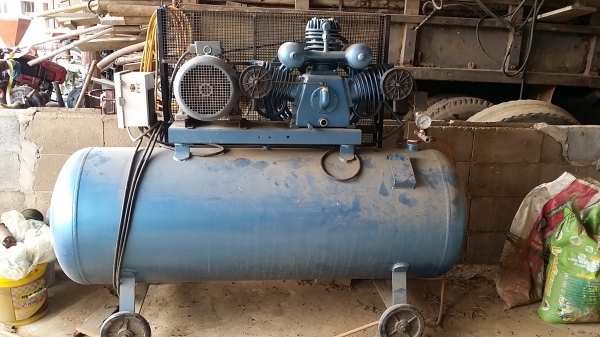 ปั้มลมฝรั่ง ถัง500 มอเตอร์10แรง ไฟ380