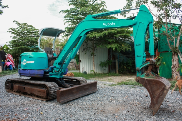 ขายรถแม็กโคร สนใจติดต่อ 086-324-1992