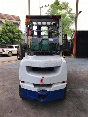 ขายรถฟอร์คลิฟท์เก่านำเข้าจาญี่ปุ่น TOYOTA 8FG30 ขายรถฟอร์คลิฟท์เก่านำเข้าจาญี่ปุ่น TOYOTA 8FG30