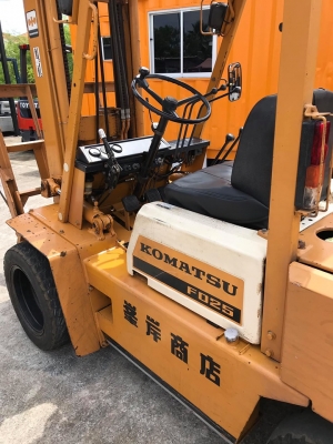 ขายถูกมาก Komatsu FD25-8 ขนาดยก2.5ตัน เสาสูง4เมตร งาเท เครื่องยนต์ดีเซล สวย แห้ง เดิมจากญี่ปุ่น