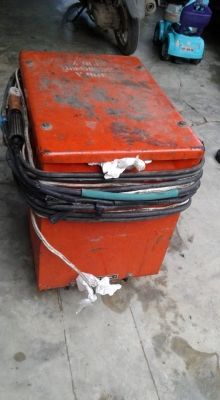 ขายคู้เชื่อมไฟฟ้า MAKITA 300A  พร้อมสาย หัวเชื่อม สายยาว 15 เมตร