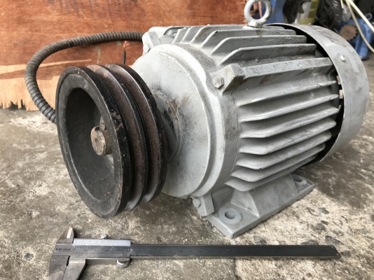 ขายมอเตอร์ไฟฟ้า Mitsubishi 3HP. 380V 1450rpm. สภาพสวย หมุนนิ่มเดิมๆ พร้อมใช้งาน ราคา 2,800 บาท ขายมอเตอร์ไฟฟ้า Mitsubishi 3HP. 380V 1450rpm. สภาพสวย หมุนนิ่มเดิมๆ พร้อมใช้งาน ราคา 2,800 บาท