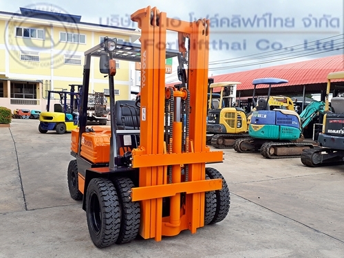 ขาย รถโฟล์คลิฟท์ TOYOTA รุ่น 5-FD25