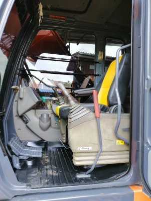 ขายรถแบคโฮ HITACHI EX200 ZX-1