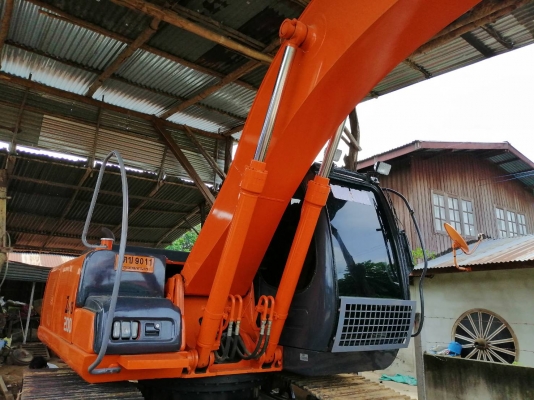 ขายรถแบคโฮ HITACHI EX200 ZX-1