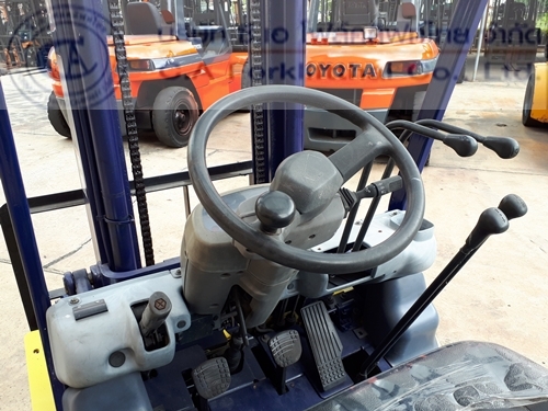 ขาย รถโฟล์คลิฟท์ KOMATSU รุ่น FD25W-12