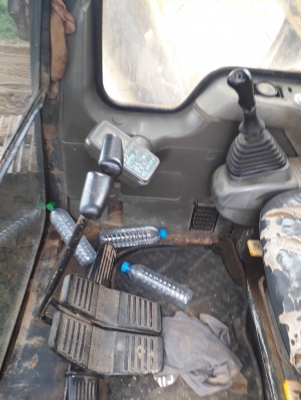 ขายKOMATSU PC200-6 ไฟเต็มเอกสารอินวอยราคา 550,000
