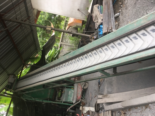 เครื่องอัดอิฐสภาพดี 70000 มือสอง 2 ก้อนธรรมดา