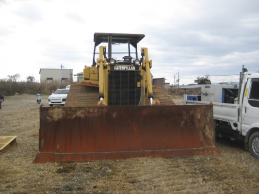 แทรคเตอร์ตีนตะขาบ CAT : D6H Series 2