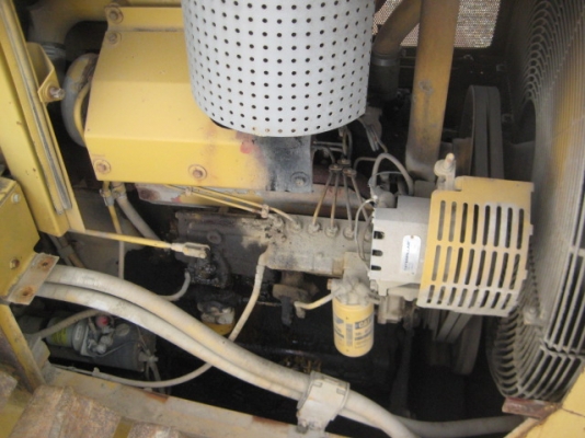 แทรคเตอร์ตีนตะขาบ CAT : D6H Series 2