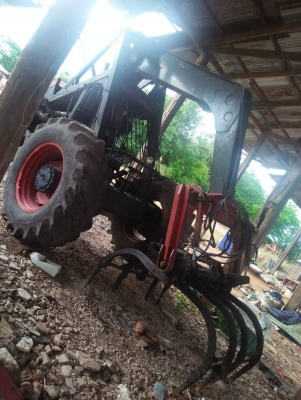 ขายรถคีบอ้อย สามล้อ รถพร้อมใช้ เครื่อง 5 สูบ มี 2 คัน