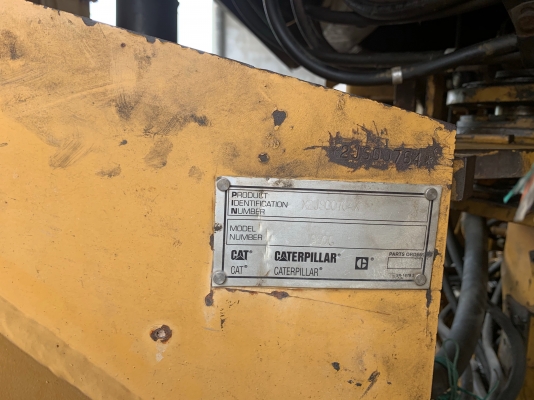 ***ขายด่วน รถตัก Cat950 สภาพดี พร้อมใช้งาน มีเล่มทะเบียน ราคา1,100,000 บาท ***ขายด่วน รถตัก Cat950 สภาพดี พร้อมใช้งาน มีเล่มทะเบียน ราคา1,100,000 บาท