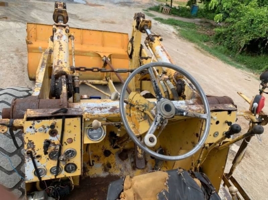 รถตักล้อยาง 285,000 บาท   TCM 75 III ต่อแขน เปิดปาก  ตักสิบล้อ ดั้มเกษตร ได้ เครื่องดี เกียร์แรง สภาพพร้อมใช้ เอกสารชื้อขาย  รถอยู่  นครปฐม  โทร 0610710295  สนใจ รายการสินค้า อื่นๆ ที่ เว็ปไชค์ Truck2Hand https://www.truck2hand.com/index.php?actions=conte