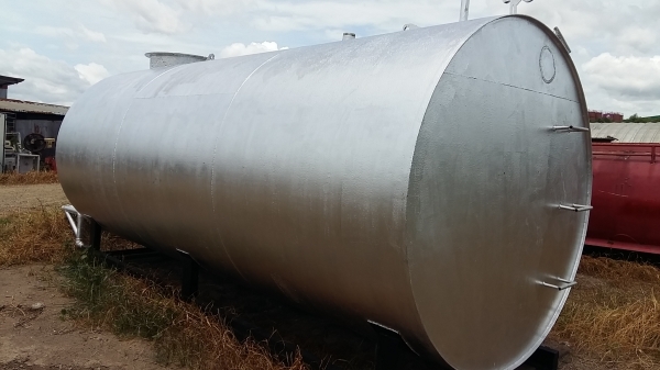 ขาย ถังน้ำ ถังน้ำมัน มือสอง 13000 ลิตร หนา สวย พร้อมแท่นหัวจ่าย พร้อมใช้ค่ะ ขาย ถังน้ำ ถังน้ำมัน มือสอง 13000 ลิตร หนา สวย พร้อมแท่นหัวจ่าย พร้อมใช้ค่ะ