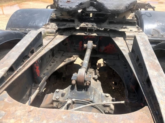 ขาย10ล้อหัวลากหัวโปรเฟีย335แรง เครื่องP11C-TC1097