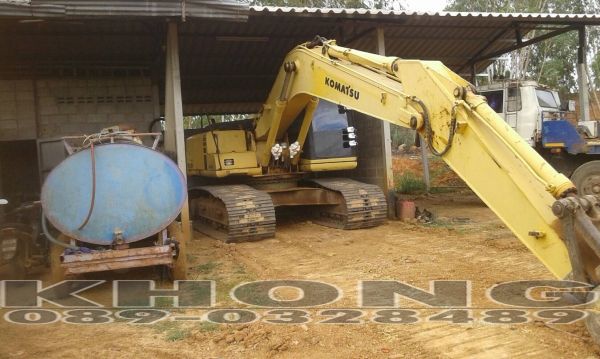 ขายด่วน komasu200รุ่น6 ไฟฟ้าครบรถ ใช้งานได้ดี เอว บูช แน่น เอกสารซื้อขาย เพียง 820000 บาท