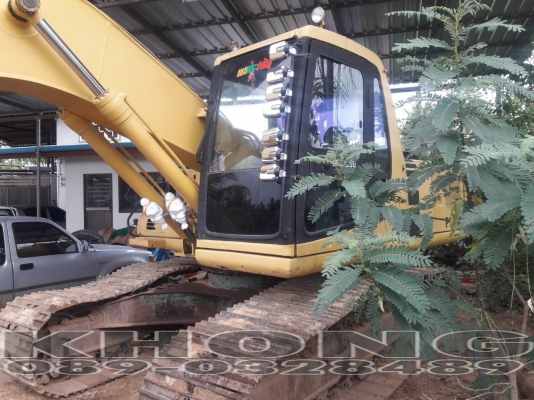 ขายด่วน komasu200รุ่น6 ไฟฟ้าครบรถ ใช้งานได้ดี เอว บูช แน่น เอกสารซื้อขาย เพียง 820000 บาท