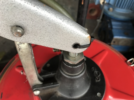 ขายถังเติมน้ำมันขนาด 20ลิตร สภาพสวย พร้อมใช้งาน มี 3ใบครับ ราคาใบละ 980 บาท