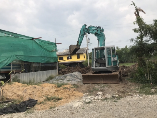 ขายด่วน.....แบคโฮลขนาด 8 ตัน