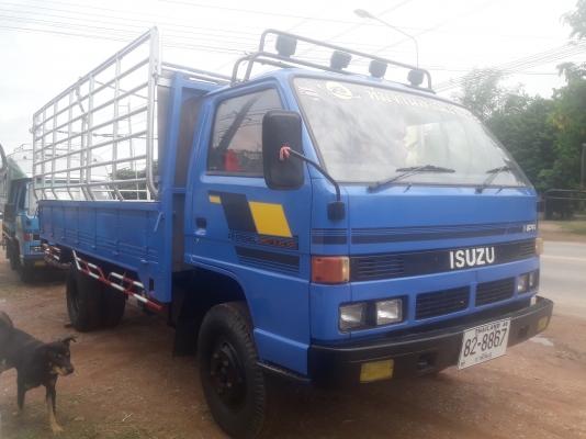 ขาย6ล้อISUZU NPR เกียร์สั้น ยกหัวได้ ดาวน์118,000บาท เครื่องเยี่ยม แชทซีเยี่ยม รถสวยๆพร้อมใช้งาน พร้