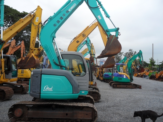 SK60SR-1E KOBELCO (รถนอก นำเข้า ขายถูก)@975,000 รถนอกสถาพดีพร้อมใช้เพิ่งนำเข้ามายังไม่เคยใช้งานในเมืองไทยเลย เครื่องดีปั้มเเรงพร้อมใช้ บูมอาร์มสวย ช่วงล่างดี เร็วแรงไม่โหลดพร้อมใช้รถเดิมๆขายตามสภาพ เอกสารอินวอยสนใจคลิ๊ก ☎ 081-989-1989 หรั่งครับ