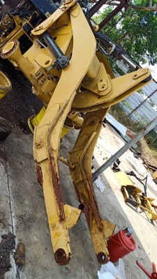 แยกอะไหล่รถตักล้อยาง CAT924H โทร.089-8055889