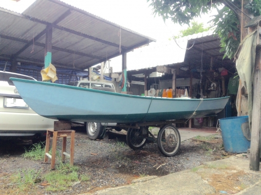 เรือไฟเบอร์ ยาว 14 ฟุต กว้าง 1.3 เมตร ลึก 0.45 เมตร