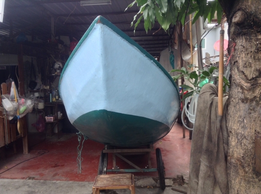 เรือไฟเบอร์ ยาว 14 ฟุต กว้าง 1.3 เมตร ลึก 0.45 เมตร