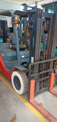 ขายรถโตโยต้าดีเซล2ตันรุ่น8เก็บรายละเอียดใหม่รับประกัน3เดือน