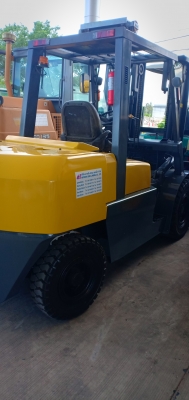 ขายรถดีเซล5ตัน tcm รุ่นt9 เก็บรายละเอียดใหม่แล้วพร้อมส่ง