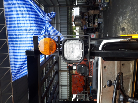 ขายรถโฟล์คลิฟท์ยี่ห้อ TCM FG20N2 ขนาด 2 ตัน เสา 4 เมตร