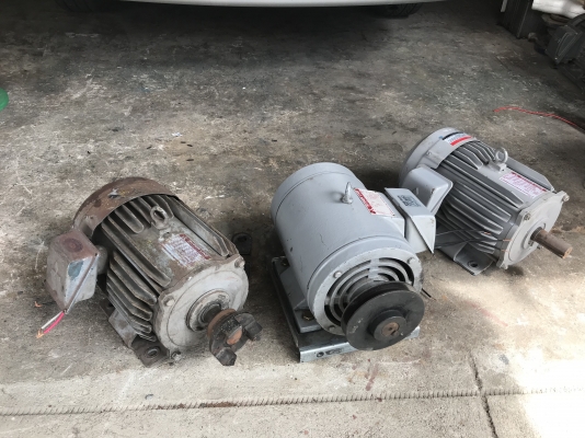 ขายมอเตอร์ไฟฟ้า Mitsubishi 3HP. 380V 1450rpm. สภาพสวย หมุนนิ่มเดิมๆ พร้อมใช้งาน มี 3ตัว ราคาตัวละ 2,800 บาท ขายมอเตอร์ไฟฟ้า Mitsubishi 3HP. 380V 1450rpm. สภาพสวย หมุนนิ่มเดิมๆ พร้อมใช้งาน มี 3ตัว ราคาตัวละ 2,800 บาท