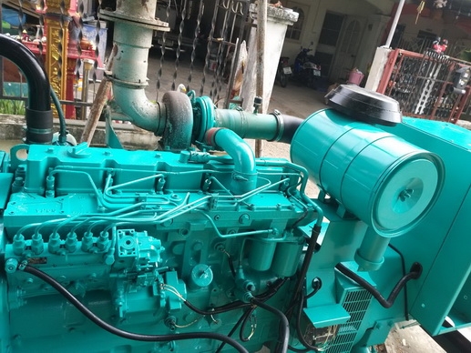ขายเครื่องปั่นไฟ Cummin 125 KVA  380/220 Vac